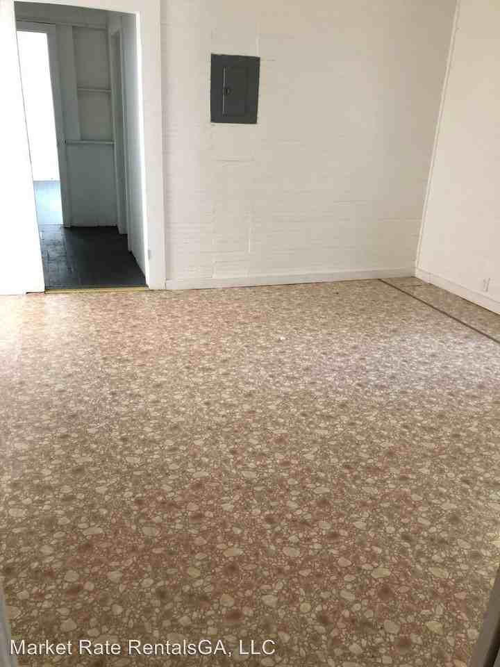 321 Horrix Street - Photo 2 of 12