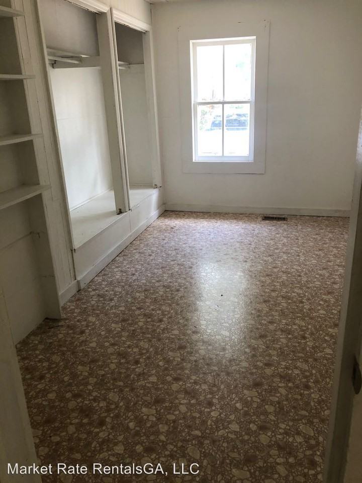 321 Horrix Street - Photo 3 of 12