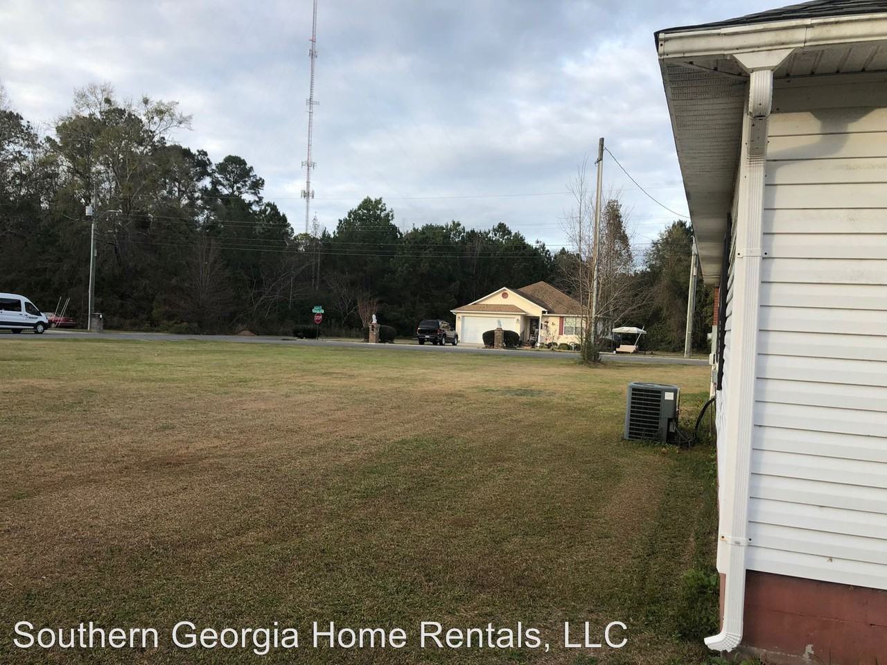 205 Pinecrest Blvd - Photo 2 of 6