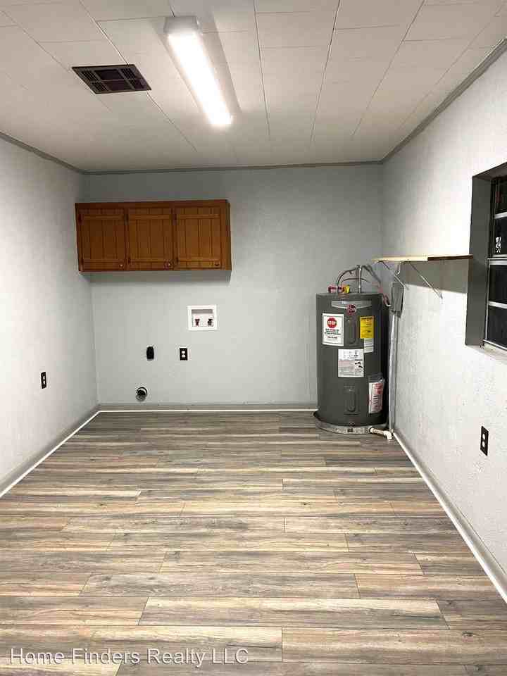 12328 Hwy 431 - Photo 3 of 16