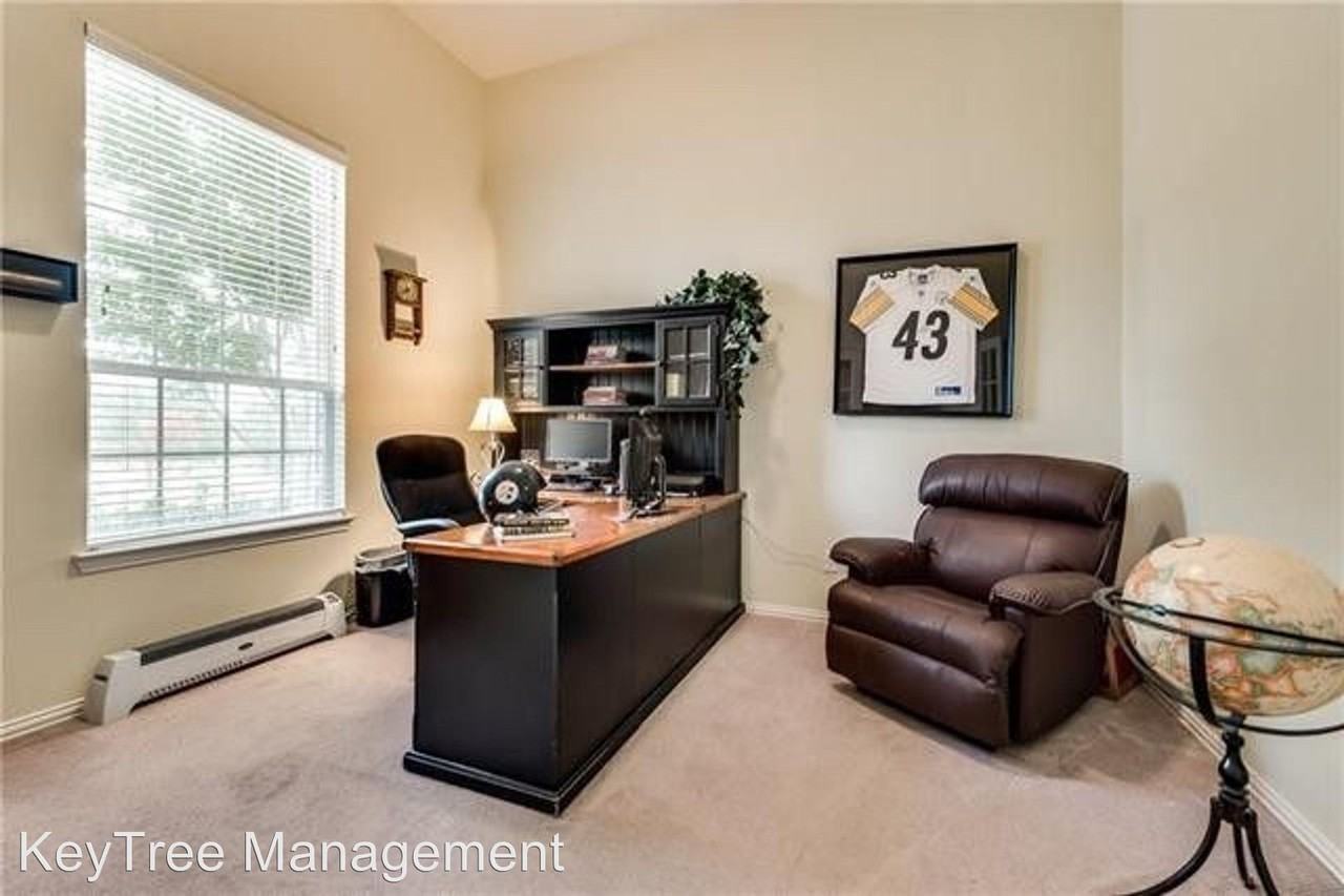 5012 Old Oak Dr. - Photo 3 of 37