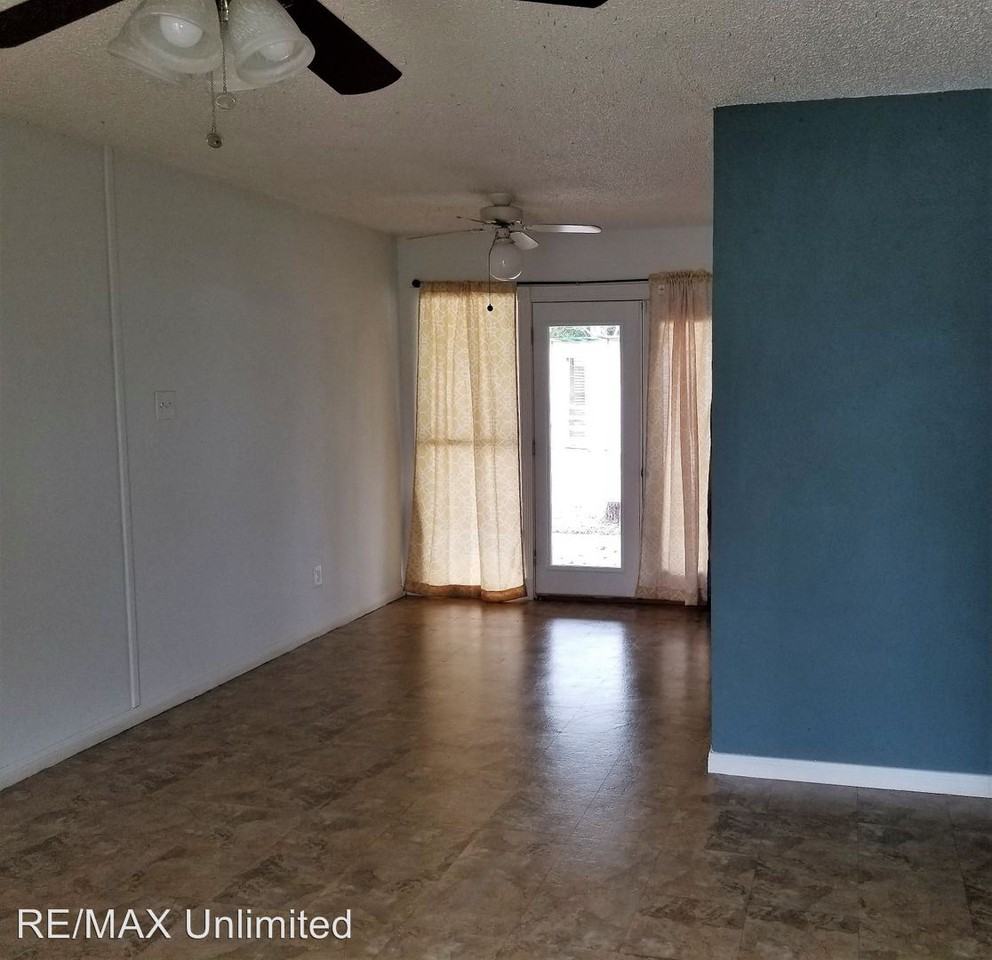 319 Clutter Ave. - Photo 3 of 11