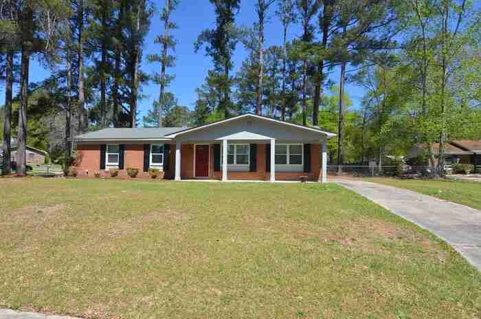 2606 Drayton Court - Photo 2 of 10