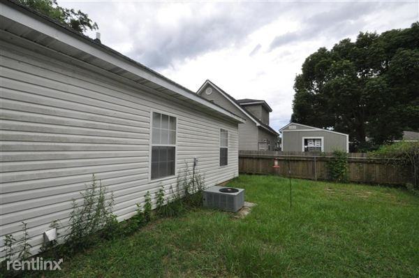 221 N Gray Ave - Photo 2 of 11