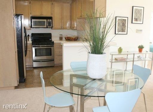 1225 Armacost Ave - Photo 3 of 10