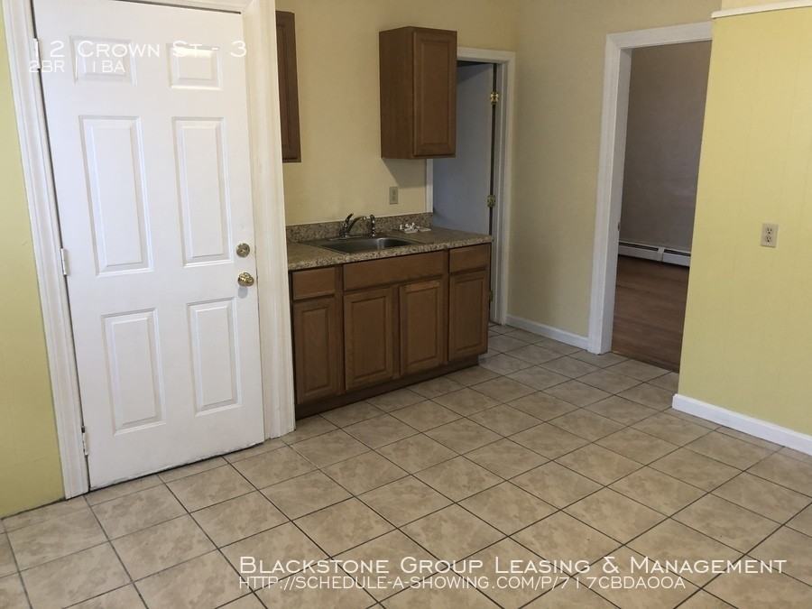 12 Crown St #3 - Photo 2 of 9