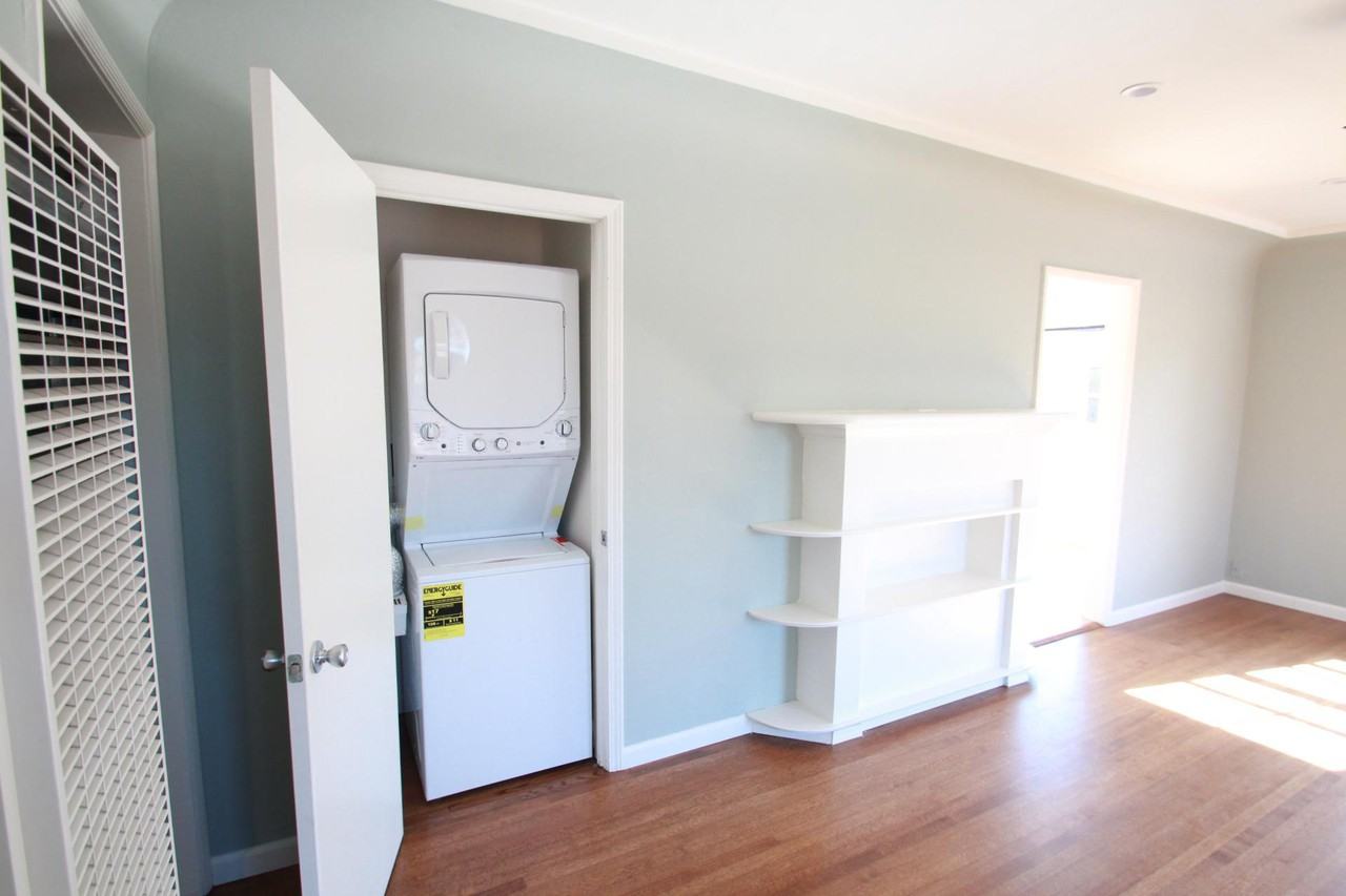 126 Bonito Ave. - Photo 3 of 16