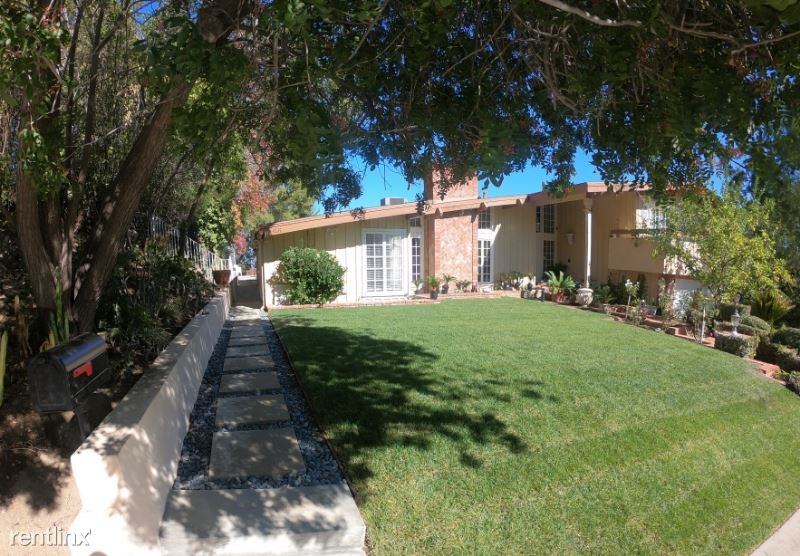 4234 Ellenita Ave A - Photo 2 of 11