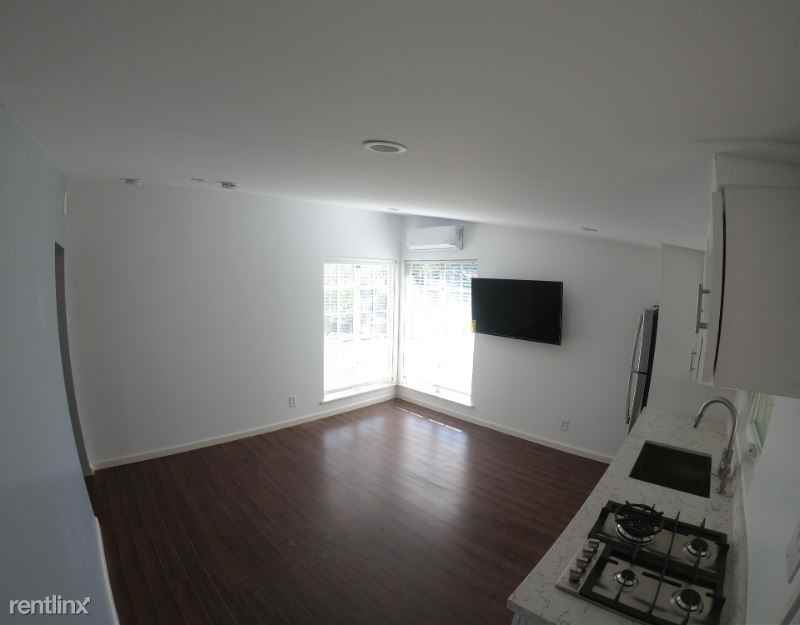 4234 Ellenita Ave A - Photo 3 of 11