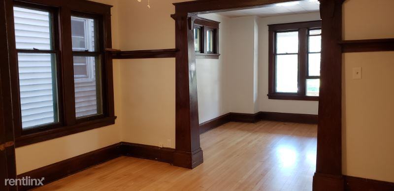 2822 N Fratney St A - Photo 3 of 14