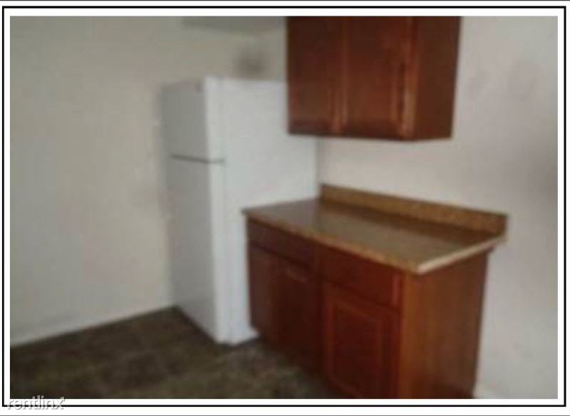 205 W Flower St 1 - Photo 3 of 10