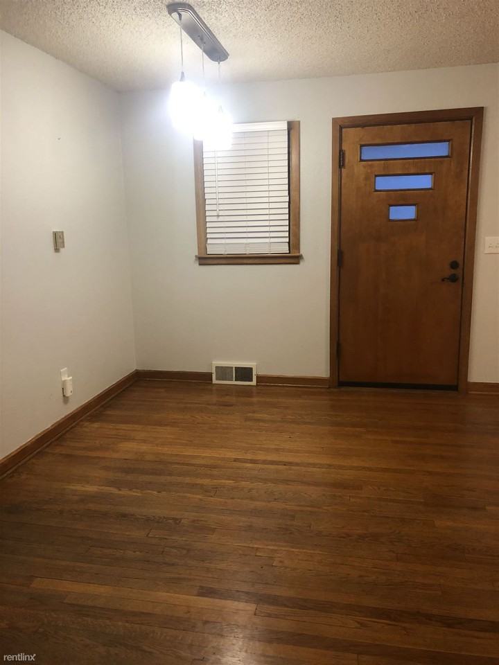 1020 S Fulton St - Photo 3 of 10