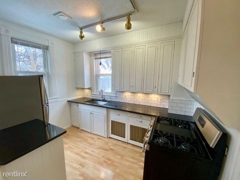 1093 Oxford St N 1 - Photo 2 of 12