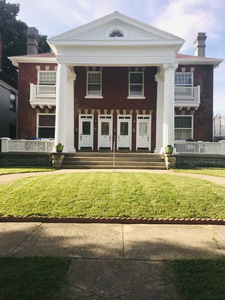 21 Lexington Avenue - Photo 2 of 10