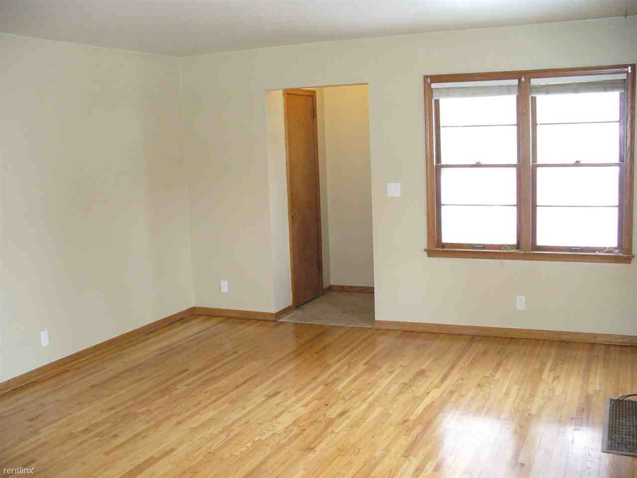 2615 39th Ave S 1 - Photo 3 of 4