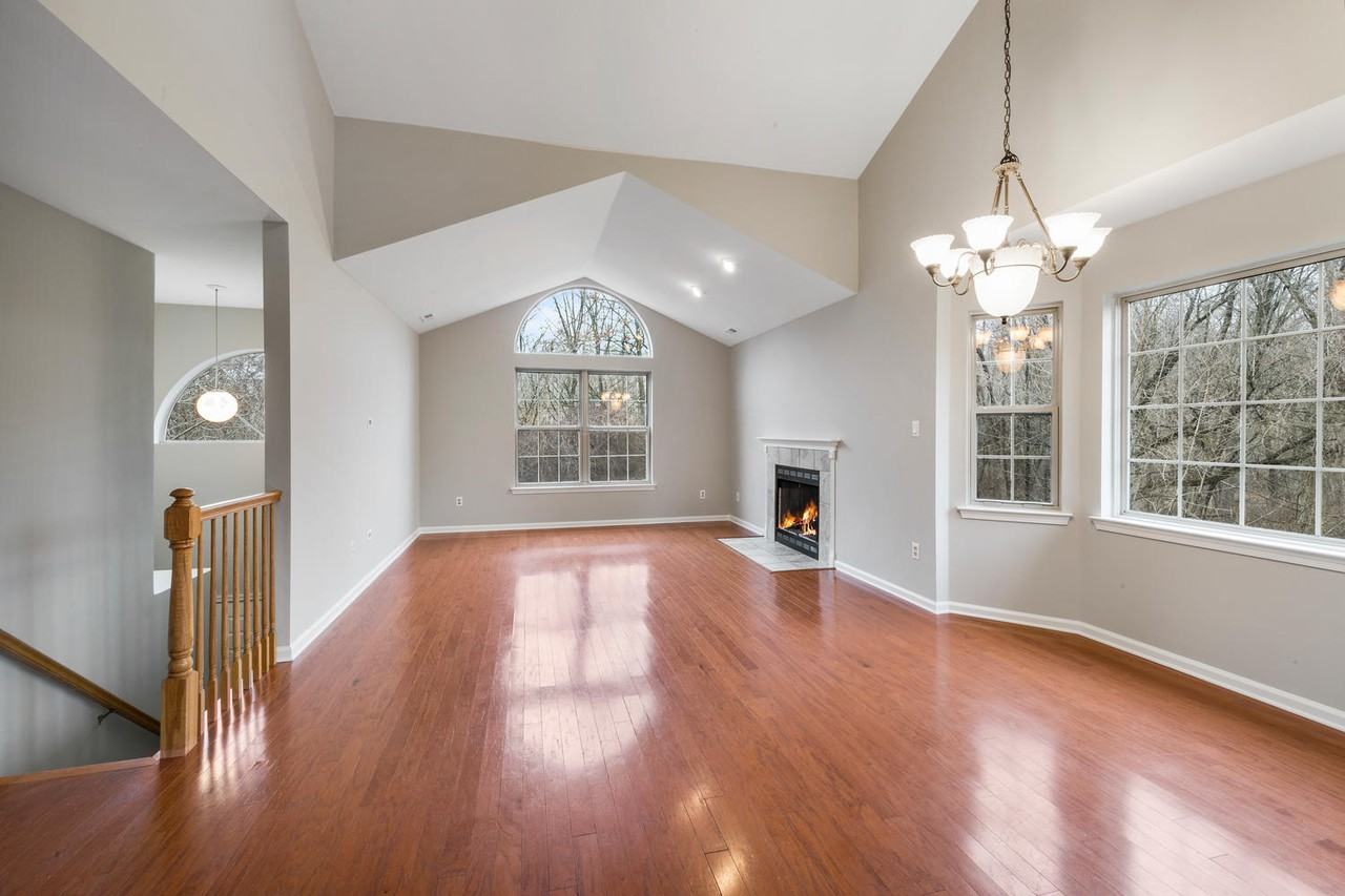 1906 Covington Rd - Photo 2 of 22