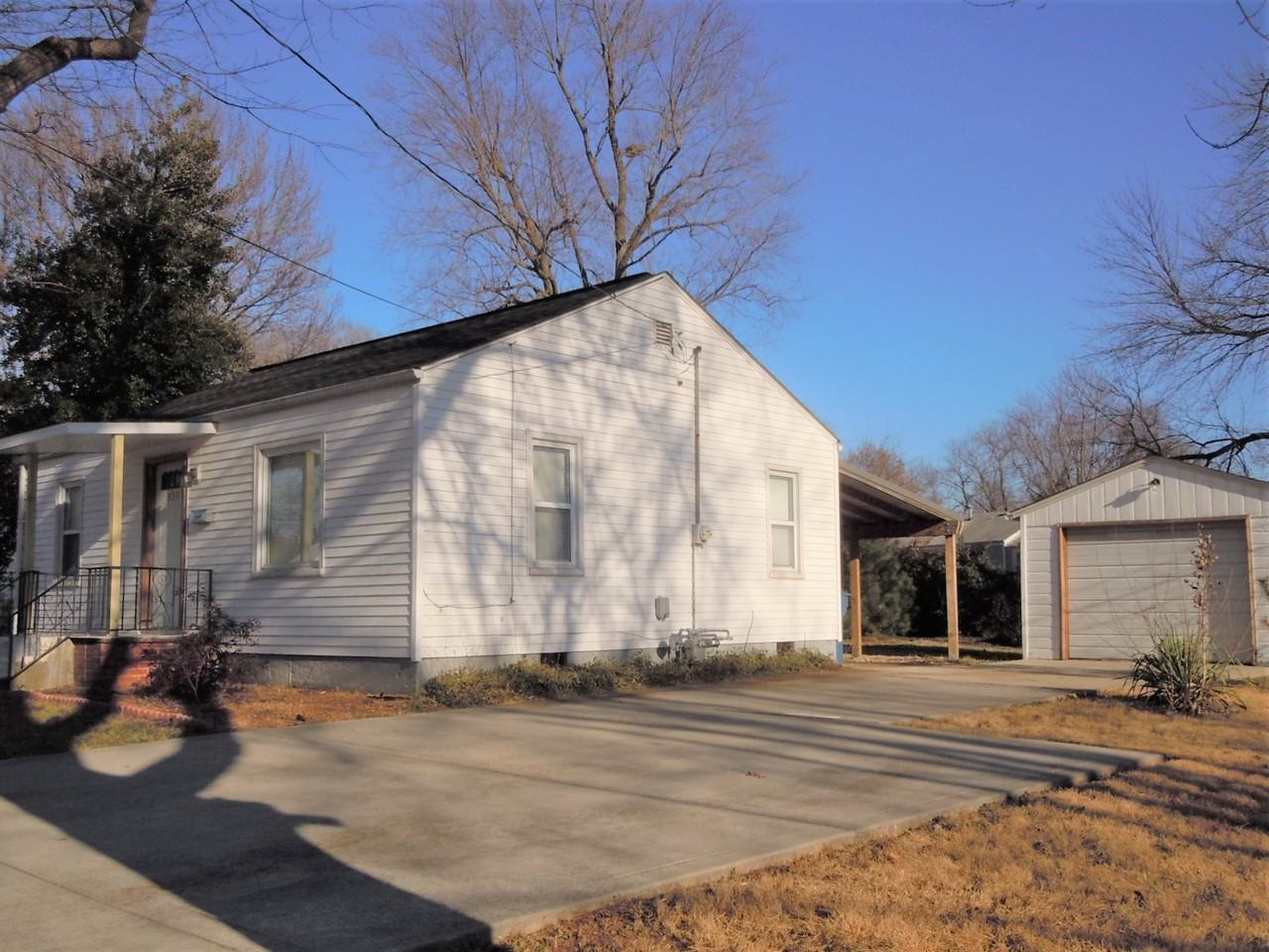 834 Victory Drive - Photo 2 of 14