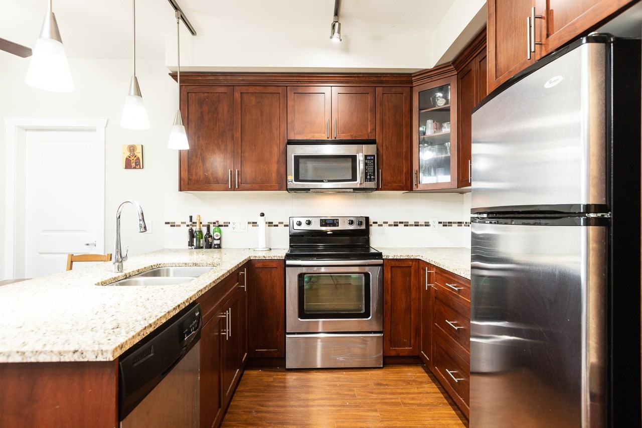 2330 Shaughnessy Street - Photo 2 of 12