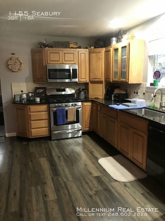 1155 Seabury - Photo 2 of 19