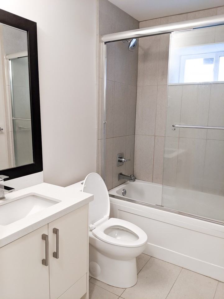 Kootenay St & Franklin St - Photo 5 of 11