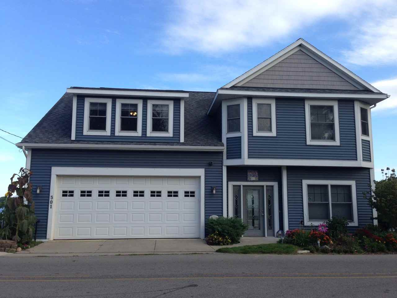 501 S Shore Dr - Photo 2 of 30