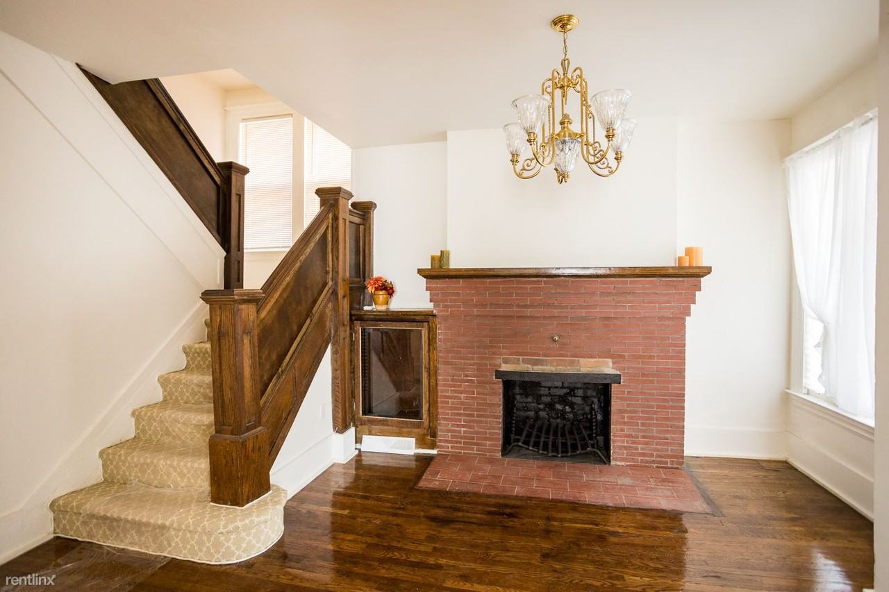 70 Avalon St, Highland Park, MI 48203 5 Bedroom Apartment for Rent