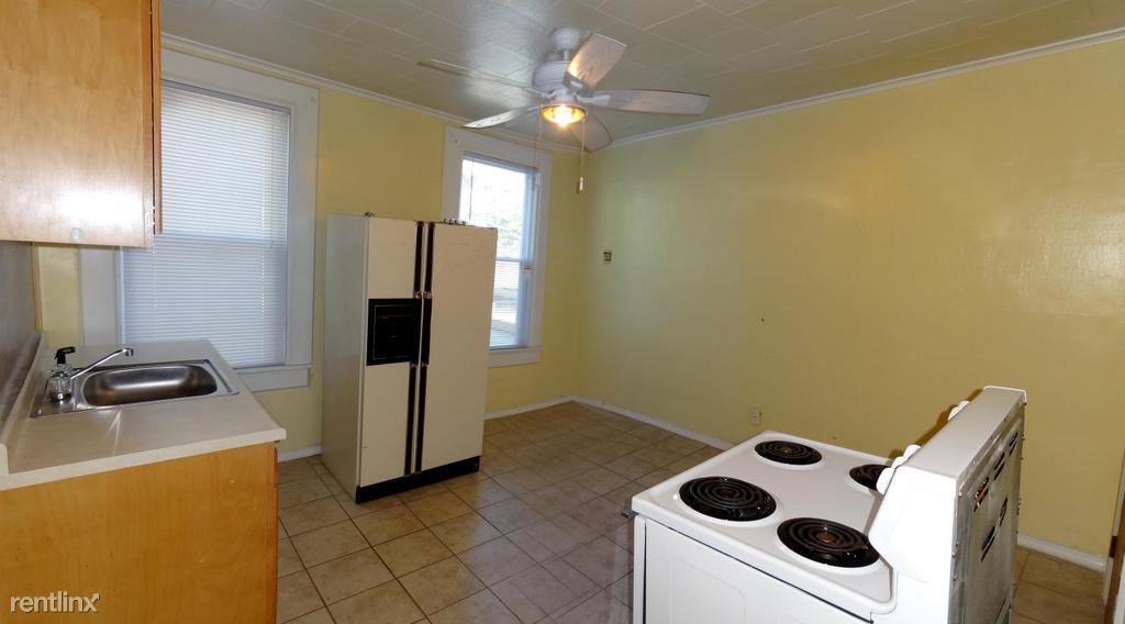 527 Franklin Street #2 - Photo 3 of 10