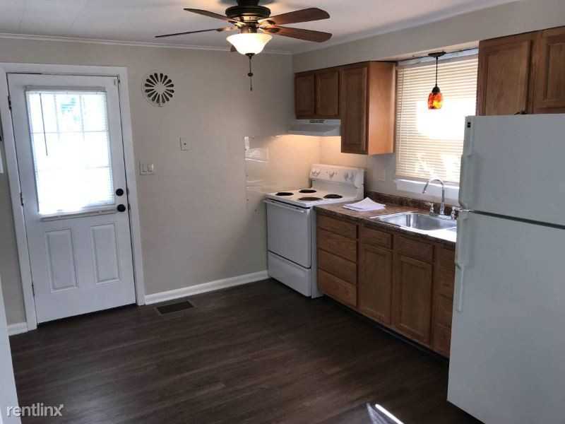 4637 Southern Boulevard Bottom Floor - Photo 2 of 14