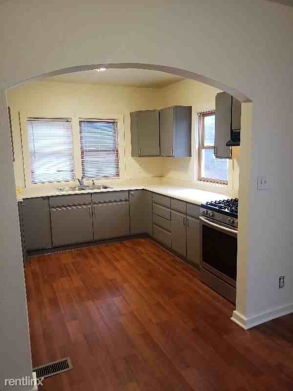 214 S Ohio St - Photo 2 of 17