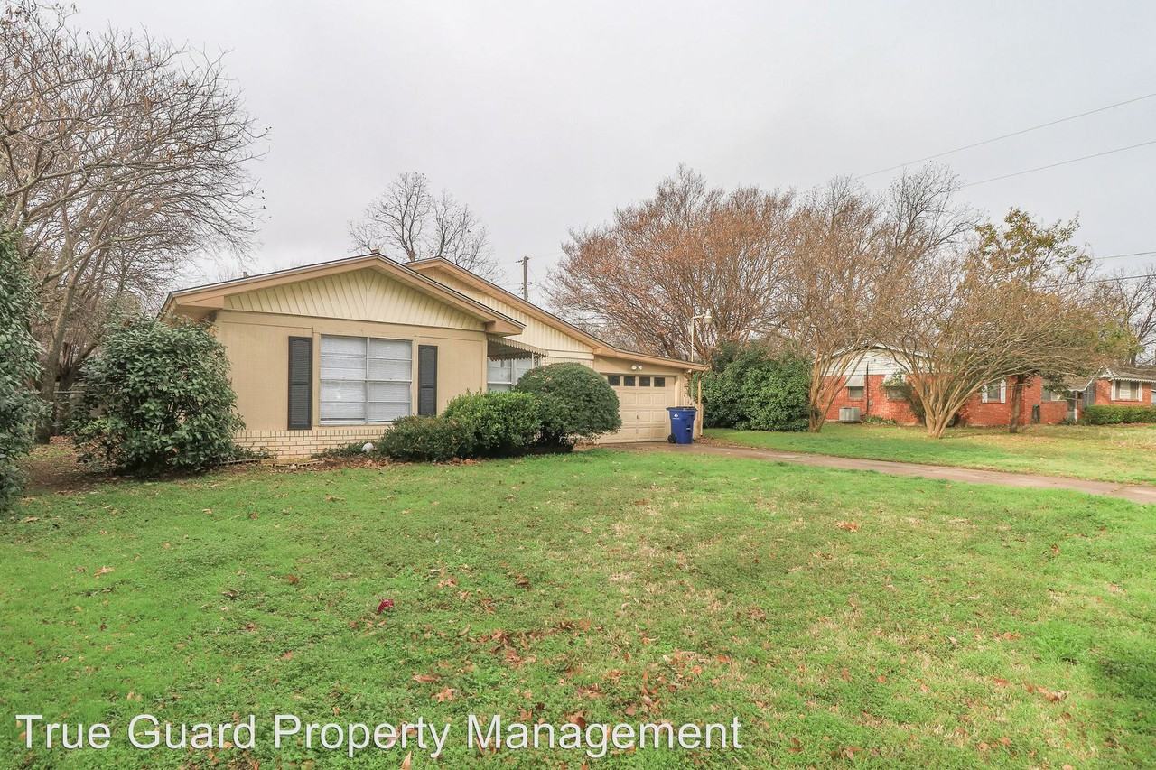 141 Nw Jayellen Ave - Photo 2 of 37