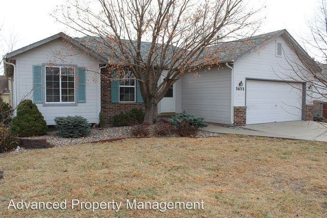 2632 Butterfield Rd - Photo 2 of 45