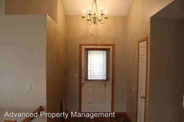 2632 Butterfield Rd - Photo 3 of 45