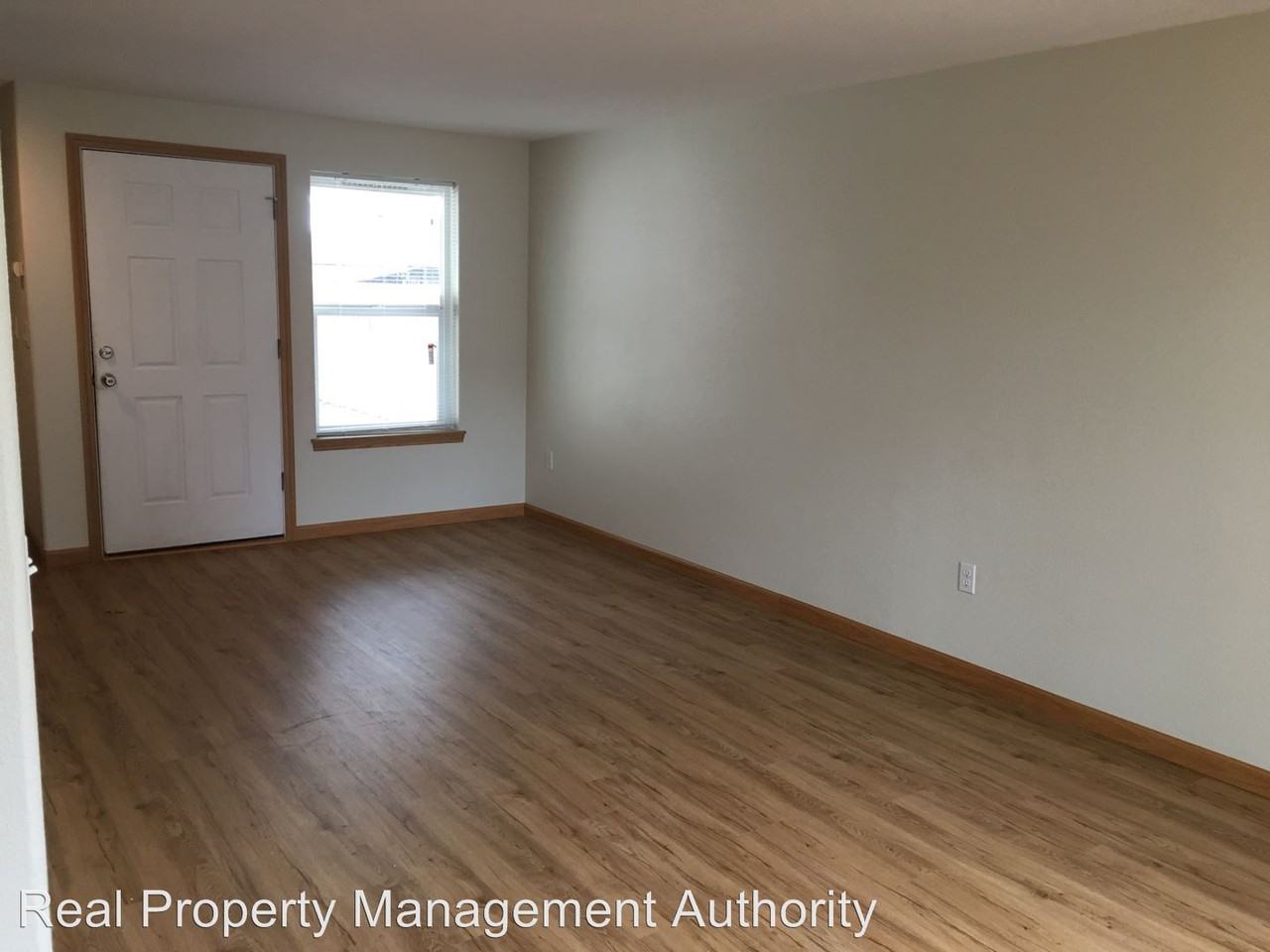 2312 Ne Stapleton Road - Photo 2 of 14