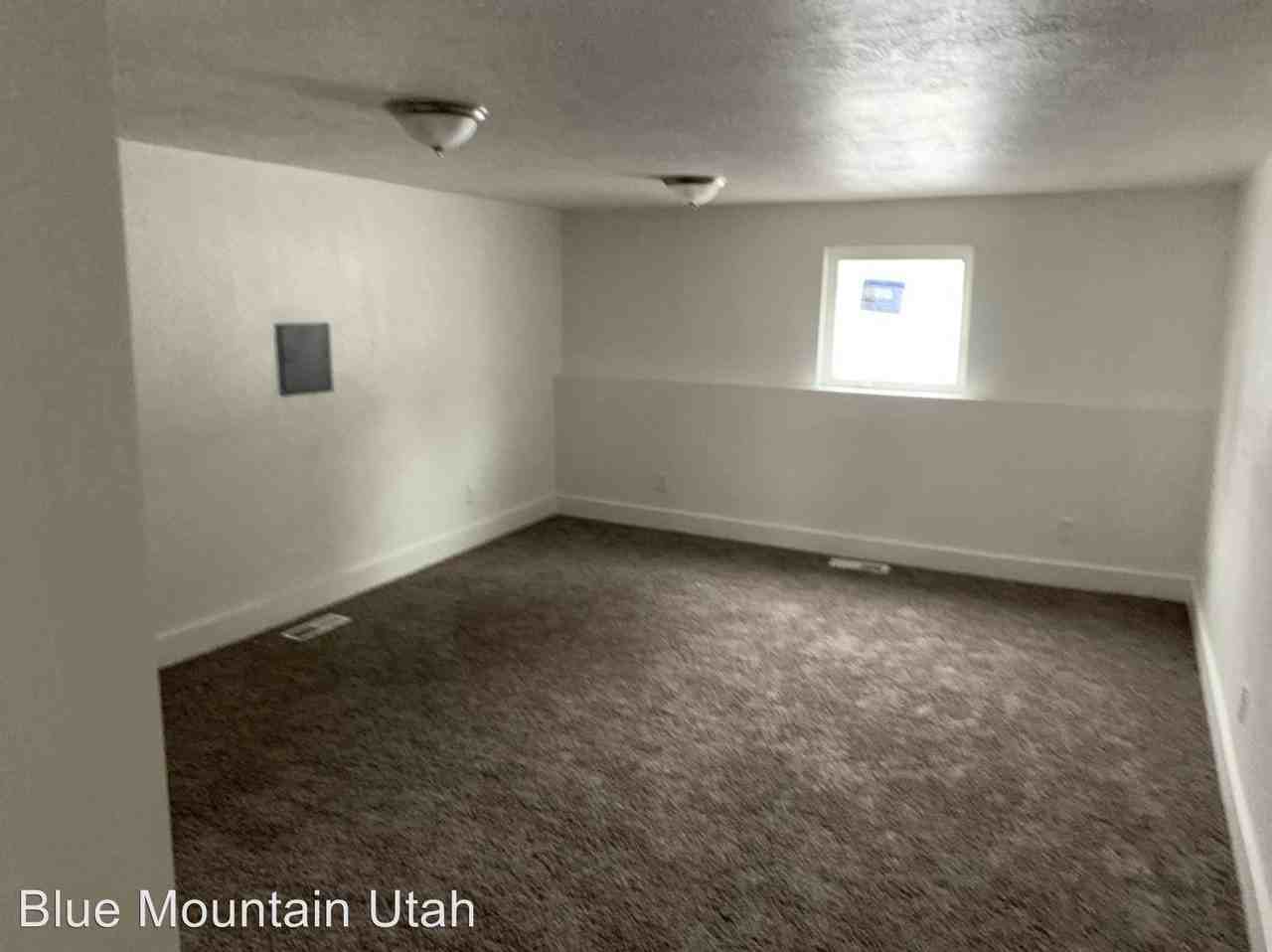 4765 S 575 W - Photo 2 of 10