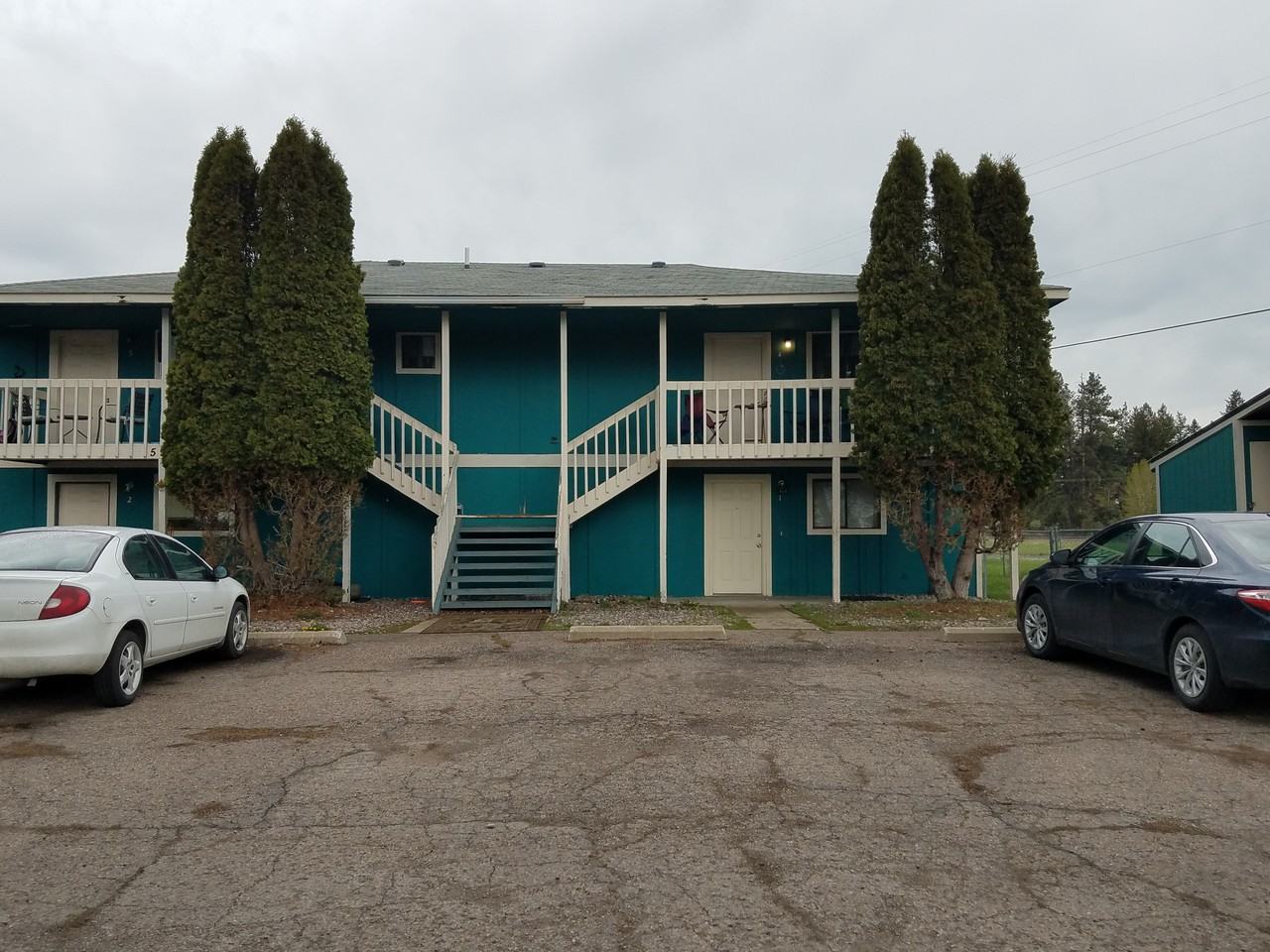 590 7Th Avenue East N - Photo 2 of 7