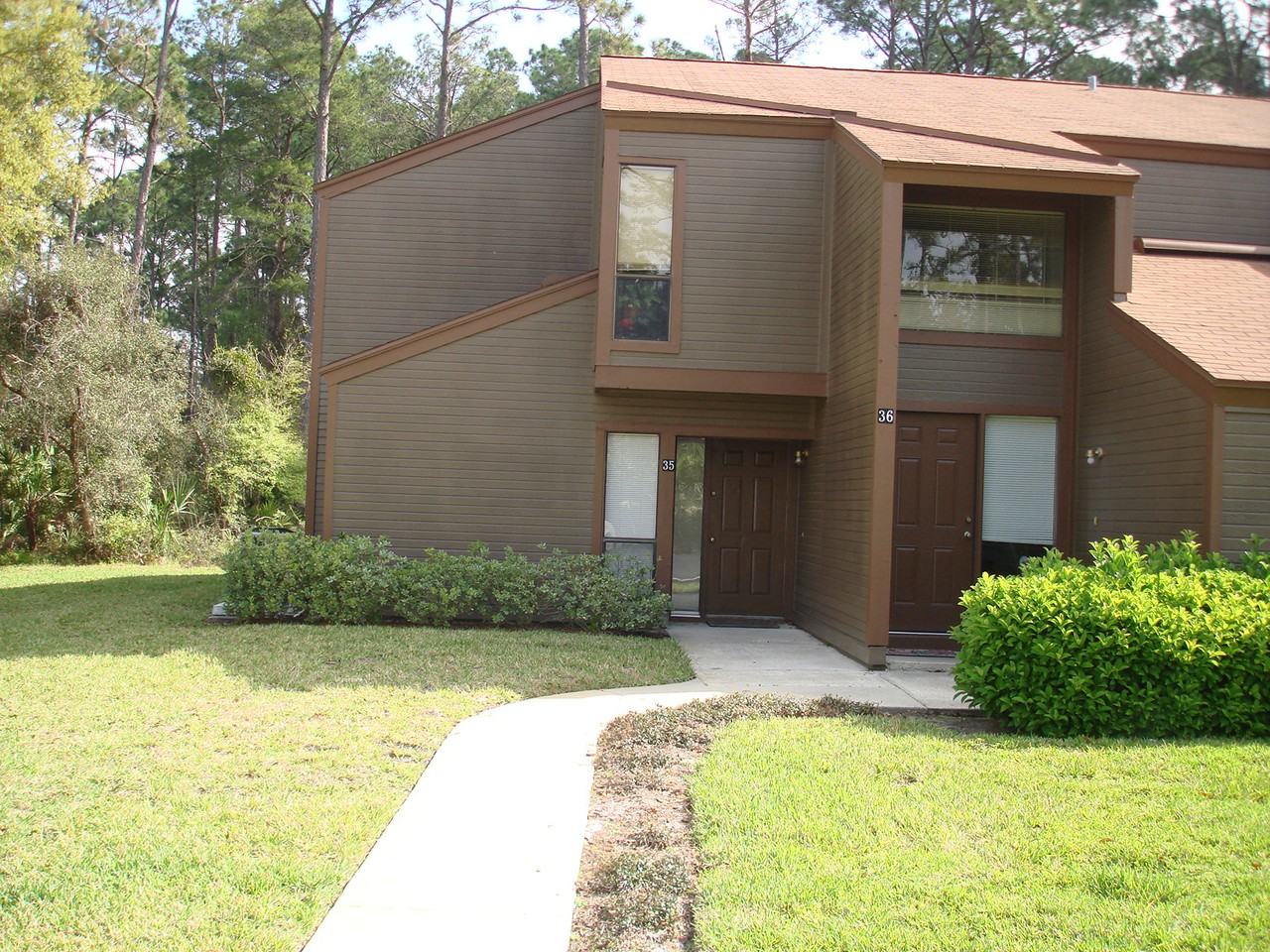 35 Hembury Ln - Photo 2 of 31