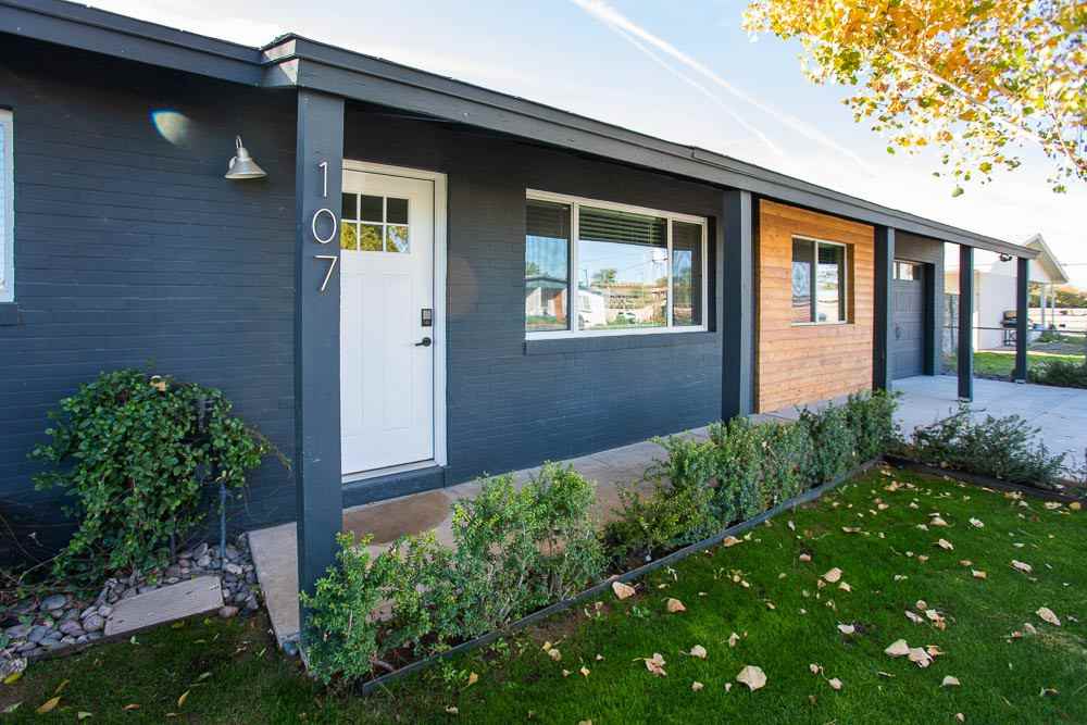 107 E Park Ave - Photo 3 of 32