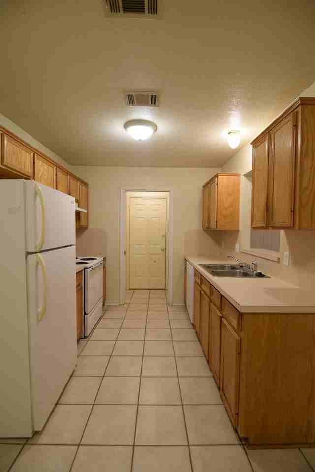 4604 Wade Dr - Photo 3 of 19