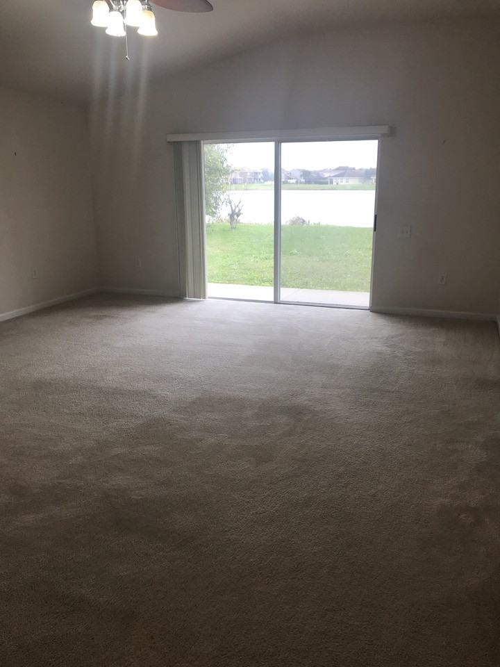 7730 Outerbridge St - Photo 3 of 15