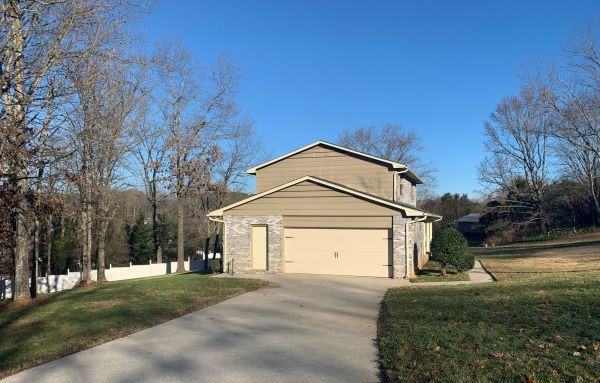 1452 Buxton Dr - Photo 2 of 21