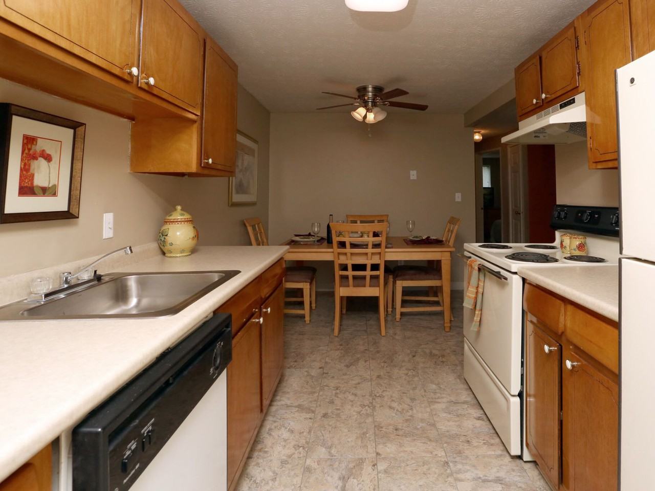 Kerrybrook Apartments - Photo 6 of 34