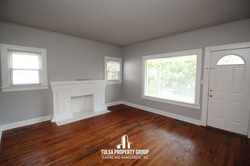 1310 S Indian Ave - Photo 3 of 19