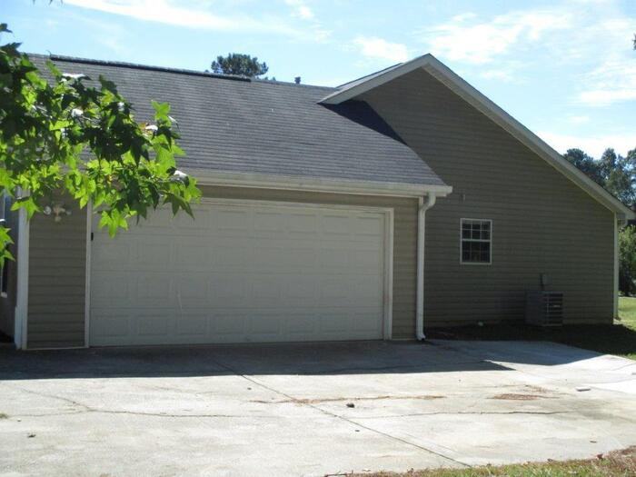 10903 Thrasher Road - Photo 2 of 17