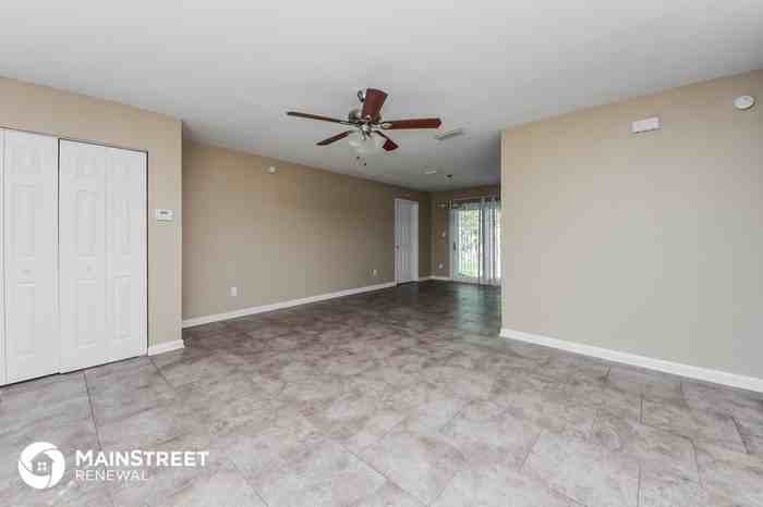 5935 Acme Avenue - Photo 3 of 16