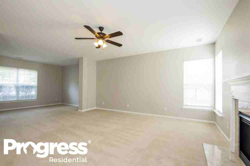8923 Goldfields Dr - Photo 3 of 16