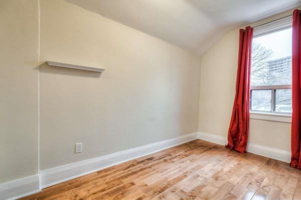 17 Thyra Avenue #30003 - Photo 3 of 20