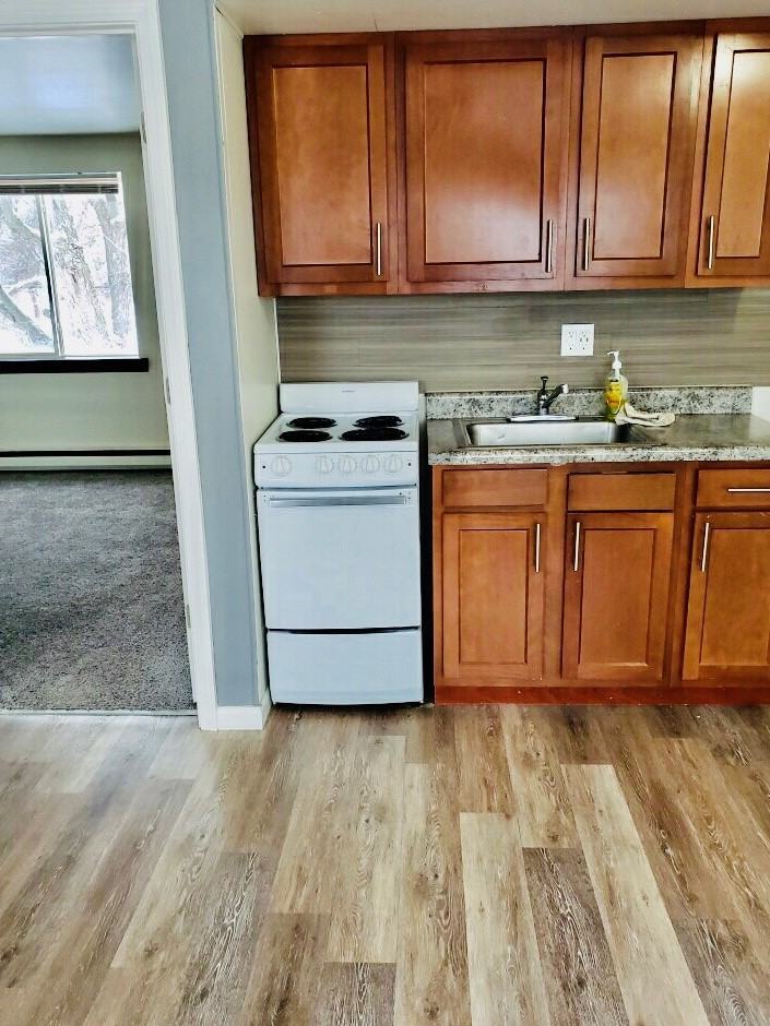 Devonshire Apartments - Photo 2 of 6