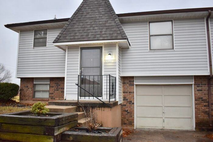 17307 East 48th Street Court South - Photo 2 of 26