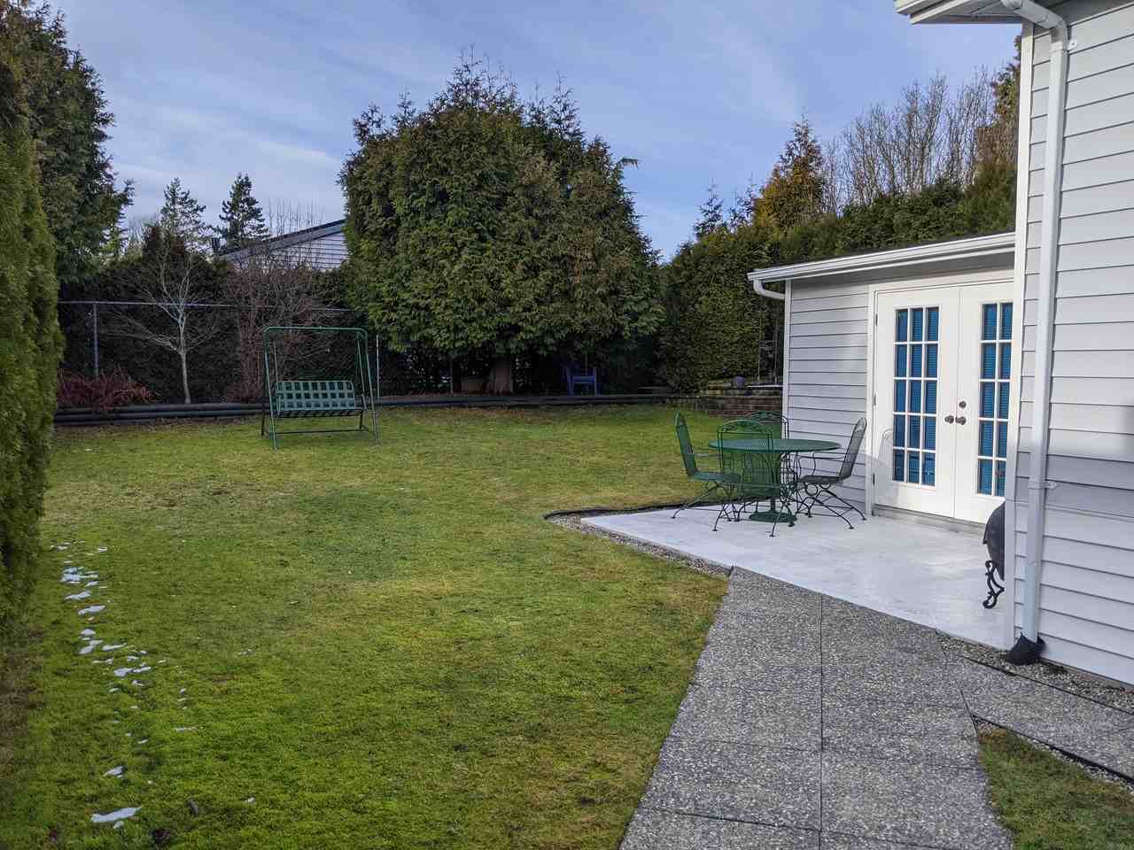 2303 Cranley Drive, Surrey, BC V4A 7V3 3 Bedroom House for 2,100/month