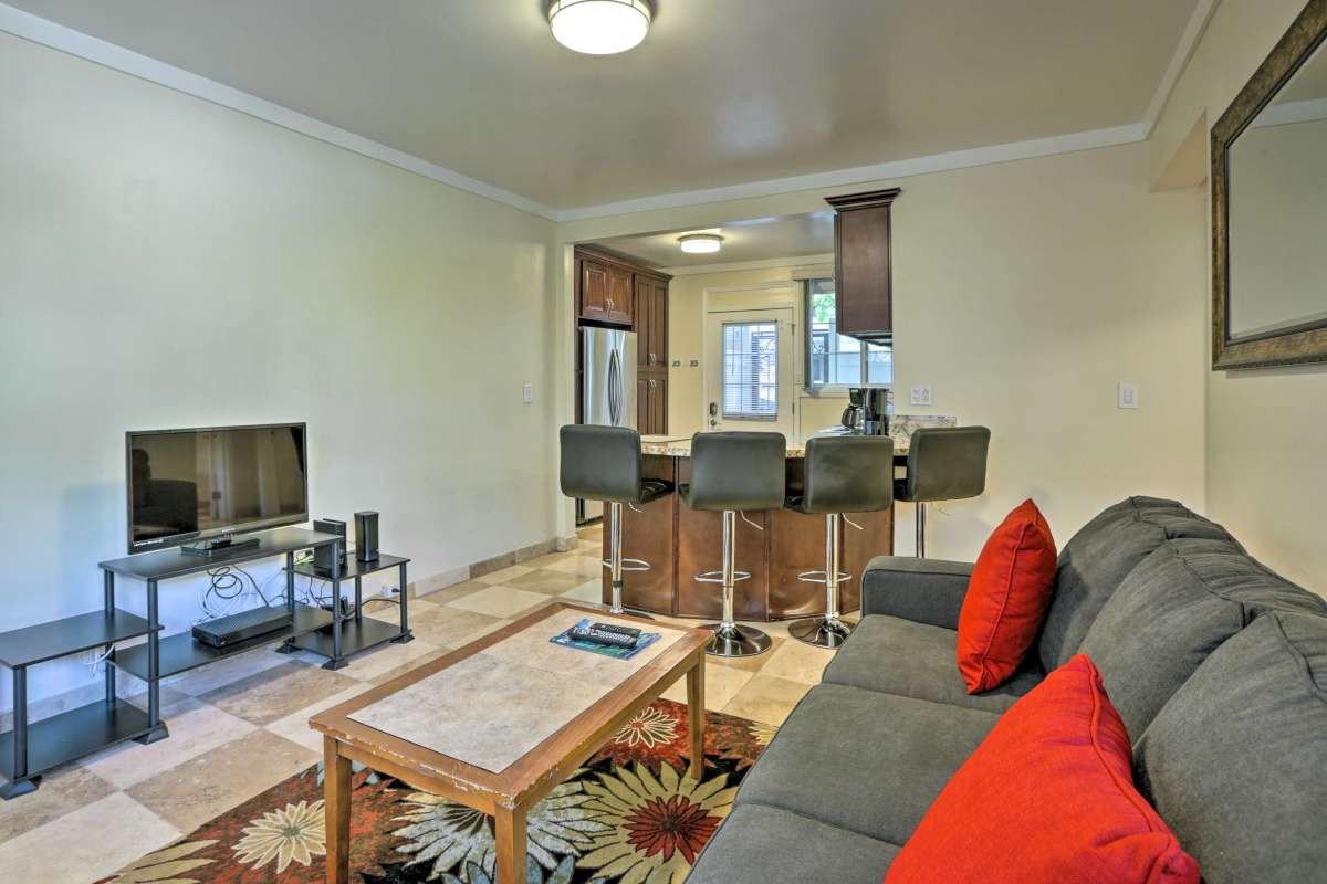 1965 Ala Wai Boulevard - Photo 3 of 22